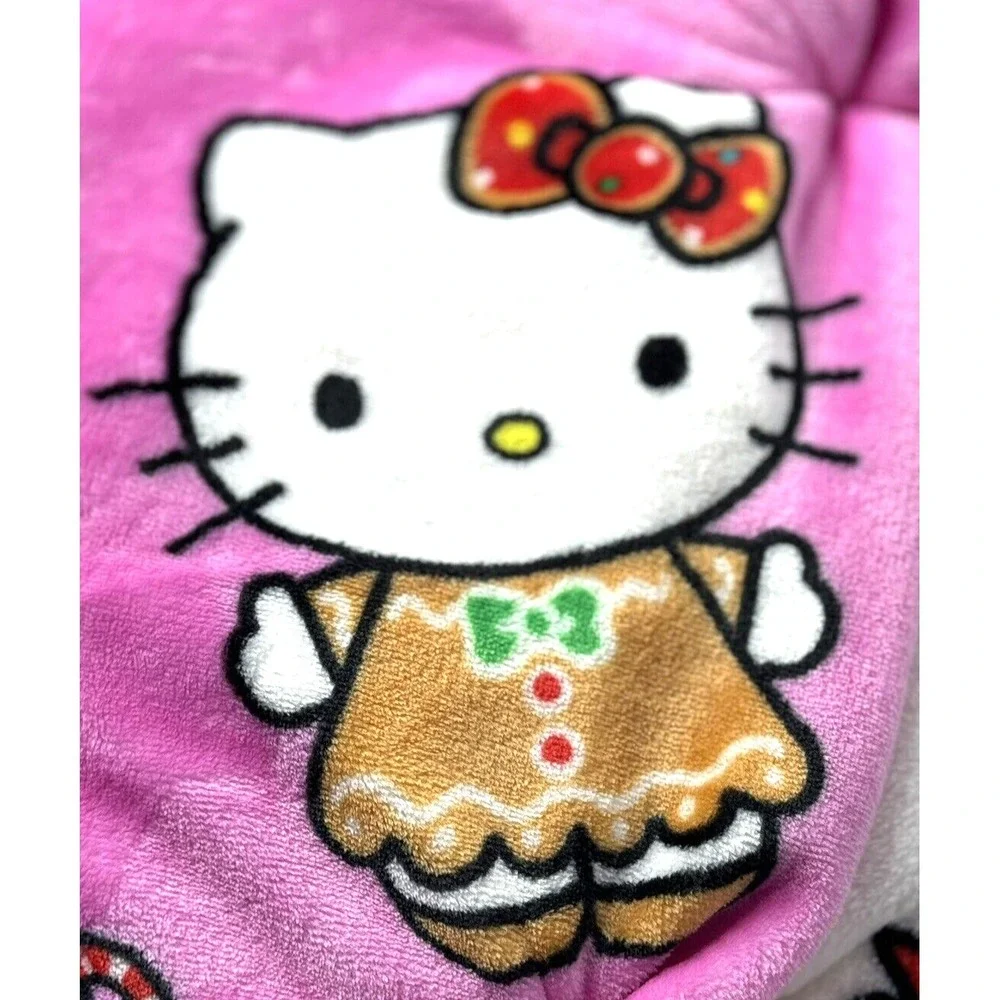 Festive Hello Kitty Christmas Blanket Set – Cozy Modern Holiday Duo